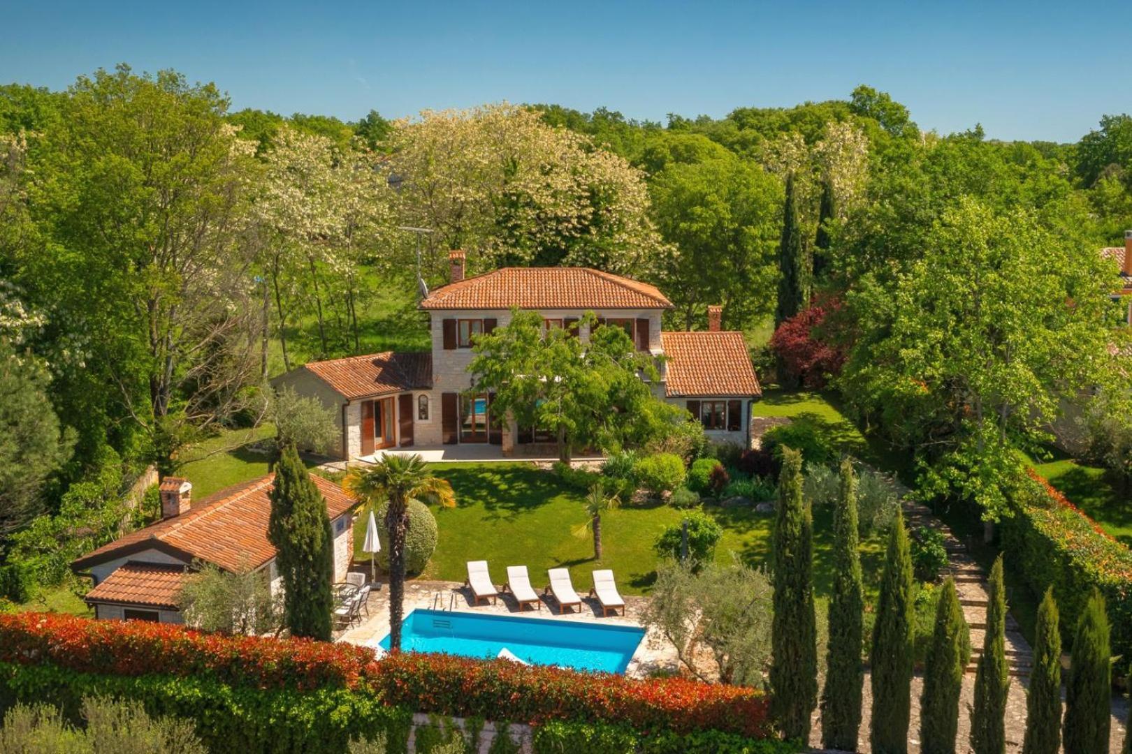 Rustic Villa Cehici With Pool In Sveti Lovrec Jehnici Bagian luar foto