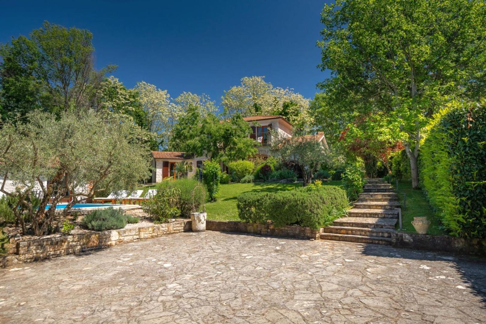 Rustic Villa Cehici With Pool In Sveti Lovrec Jehnici Bagian luar foto