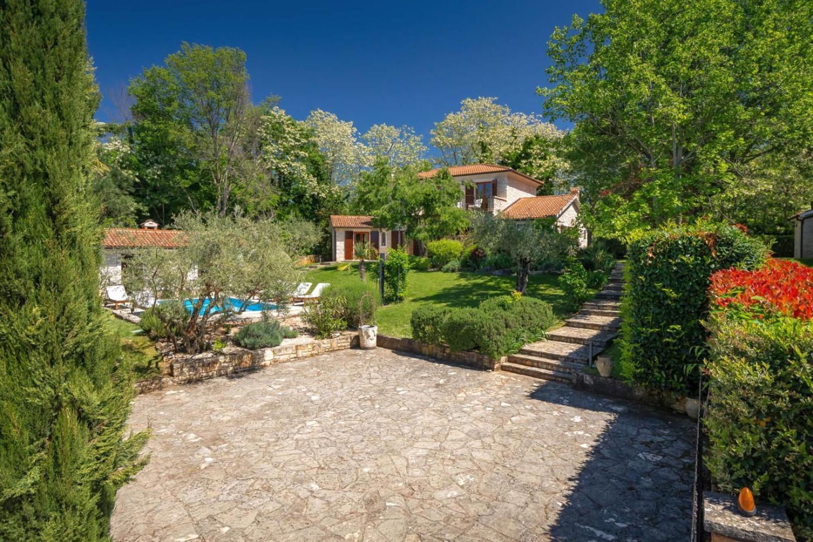 Rustic Villa Cehici With Pool In Sveti Lovrec Jehnici Bagian luar foto