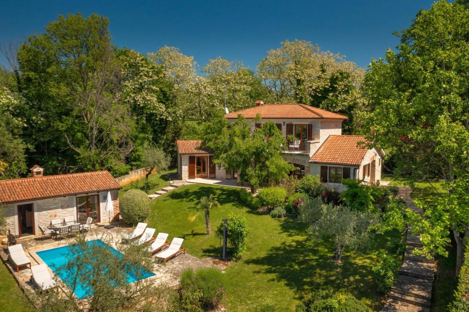 Rustic Villa Cehici With Pool In Sveti Lovrec Jehnici Bagian luar foto